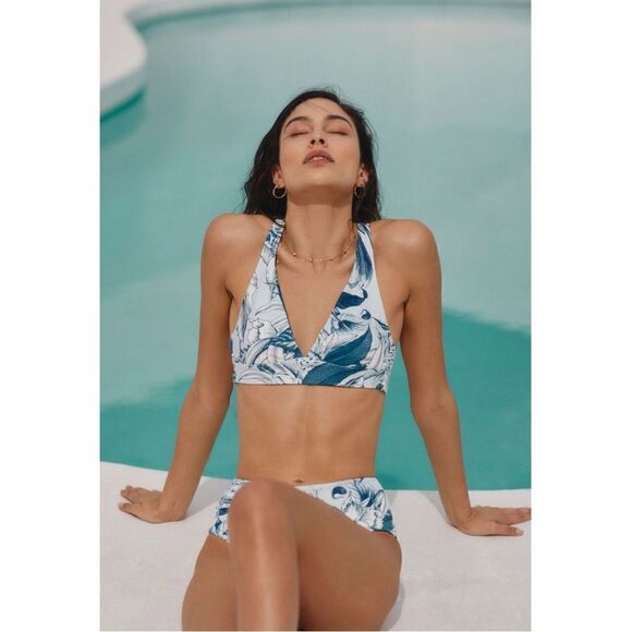 NEW Anthropologie Maaji Calla Lily Enchanted Halter Triangle Bikini Top Large - Picture 1 of 4